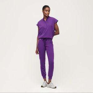 Figs scrubs: Digital grape Joggers and Rafaela top small petite pants and XS top